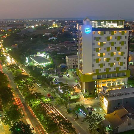 Hotel Dafam Pacific Caesar Surabaya Luaran gambar