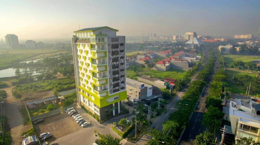 Hotel Dafam Pacific Caesar Surabaya Luaran gambar