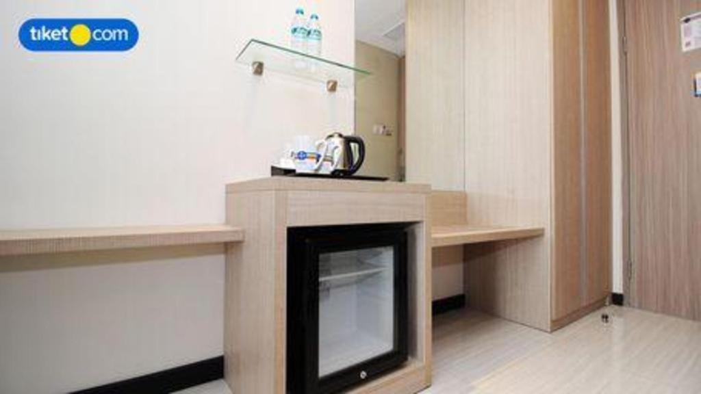 Hotel Dafam Pacific Caesar Surabaya Luaran gambar