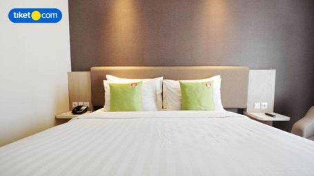 Hotel Dafam Pacific Caesar Surabaya Luaran gambar