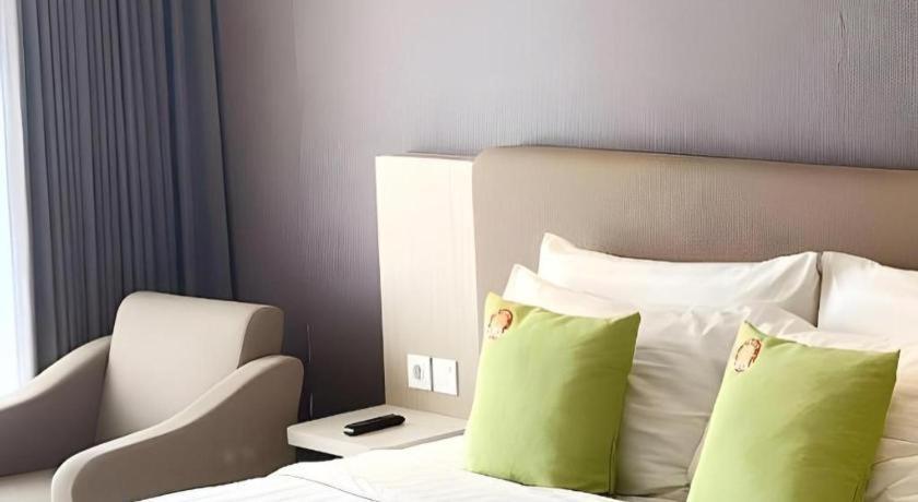 Hotel Dafam Pacific Caesar Surabaya Luaran gambar