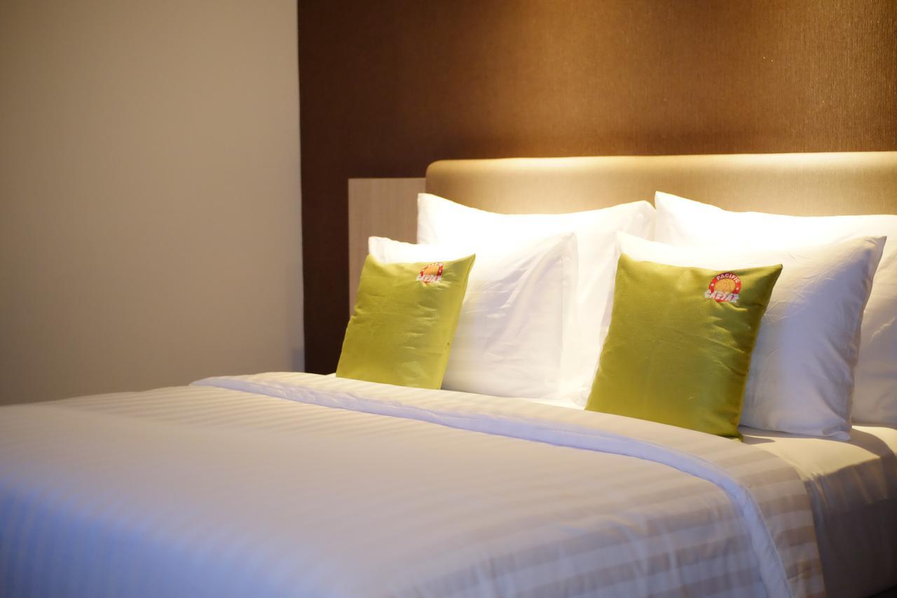 Hotel Dafam Pacific Caesar Surabaya Luaran gambar